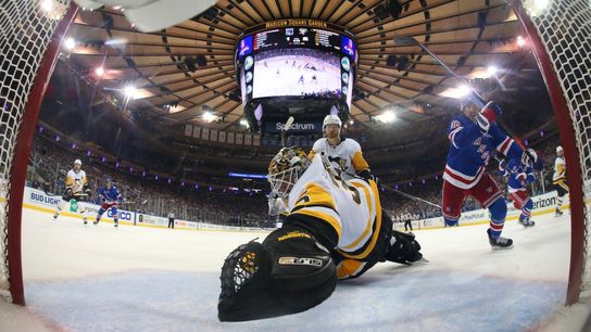 Drive to the Net: Minor mistakes have massive consequences taken in New York (Penguins)